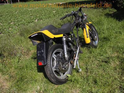 Honda_CB_900_F_Boldor_gelb_SC01_Wrack_für_Ersatzteile_-_Giuliari_Sport-Sitz_35mm_Gabel_Fahrwerk_Bremsen_-_wie_CB_750_F_KZ_RC01_RC04_SC09_25.jpg
