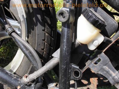 Honda_CB_900_F_Boldor_gelb_SC01_Wrack_für_Ersatzteile_-_Giuliari_Sport-Sitz_35mm_Gabel_Fahrwerk_Bremsen_-_wie_CB_750_F_KZ_RC01_RC04_SC09_35.jpg