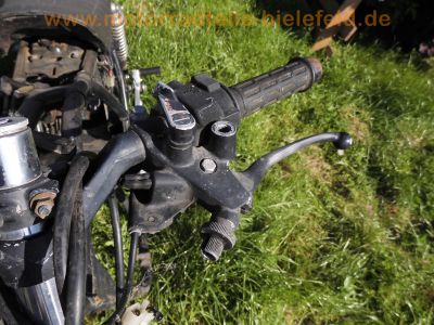 Honda_CB_900_F_Boldor_gelb_SC01_Wrack_für_Ersatzteile_-_Giuliari_Sport-Sitz_35mm_Gabel_Fahrwerk_Bremsen_-_wie_CB_750_F_KZ_RC01_RC04_SC09_9.jpg