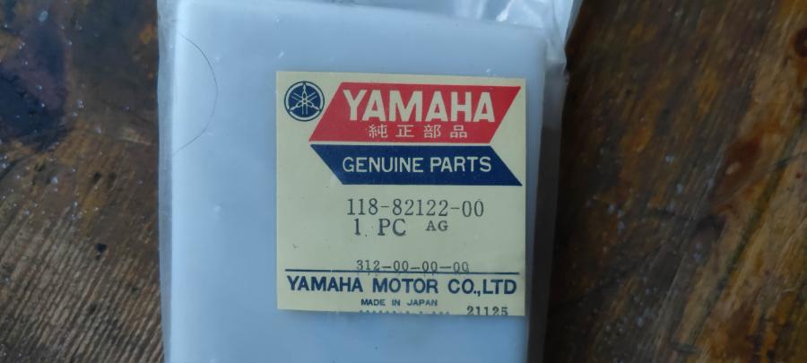 118-82122-00 LS2 RD125 Batterie-Pfanne bttery-seat