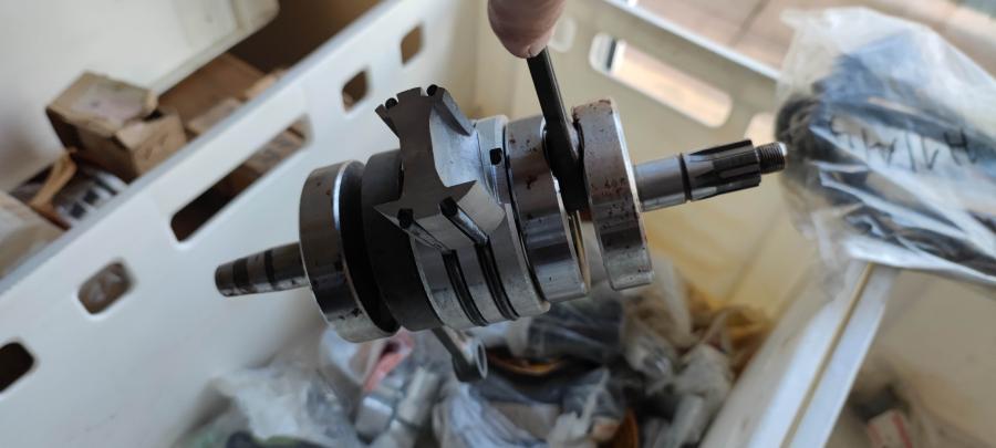 183 Kurbelwelle Pleuel crank-shaft conrods YAS1 AS2 AS3 RD125 TA125