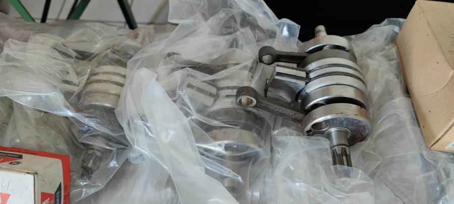 183 Pleuel Kurbelwelle crank-shaft con-rods YAS1 AS2 AS3 AT90