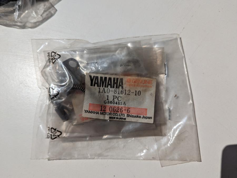 1A0-81612-10 RD400 Lichtmaschinen-Buerste generator-brush
