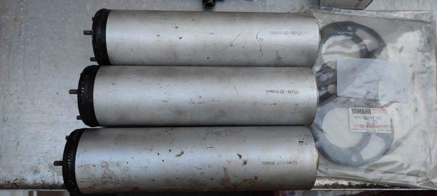 1GE 47X RD500LC YPVS cylinder-head muffler pipe Zylinder-Kopf Schalldaempfer ESD