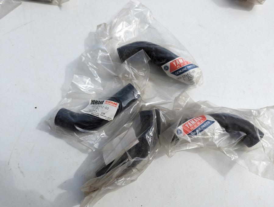 1H3-12482-00 TZ350 TZ250 1H4 radiator cooler pipe Kuehlwasser-Schlauch -Leitung