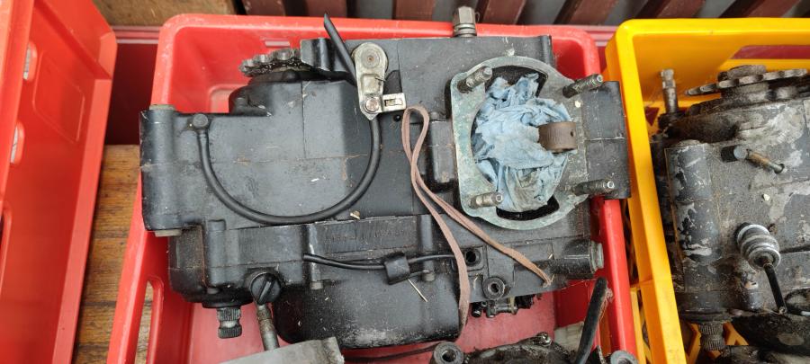 1R7 DT250MX Rumpf-Motor lower engine-housing crank-case