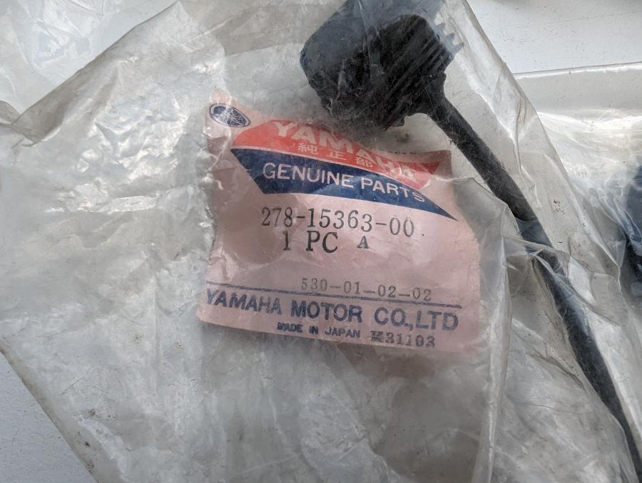 278-15363-00 DS7 R5 DT2 DT3 RT1 RT2 RT3 TD3 TR3 TZ250 TZ350 oil-plug dip-stick Oel-Peilstab
