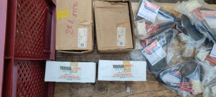 2R8-85540-50 Nippon Denso CDI Unit RD250 RD400 070000-038