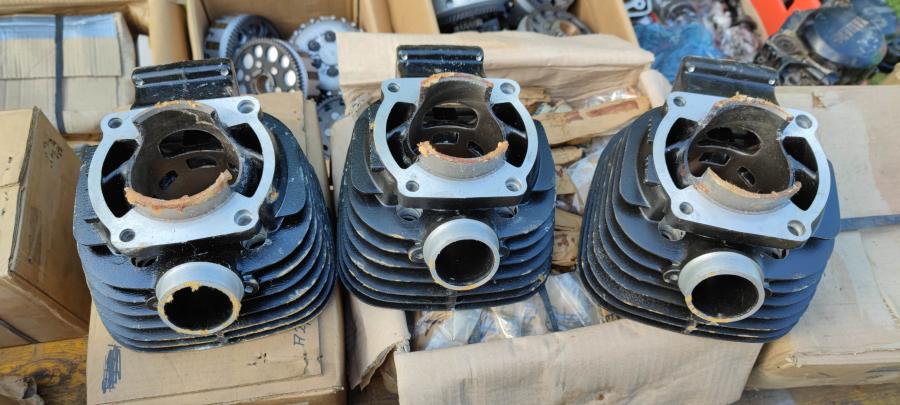 2X5-11111-00 YZ400 competition Zylinder cylinder