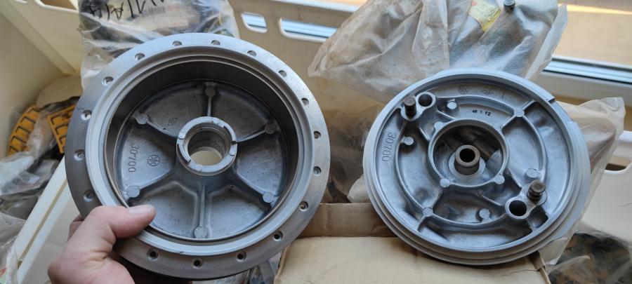 307-25111-00 AS3 RD125 Vorderrad-Nabe FRONT WHEEL HUB
