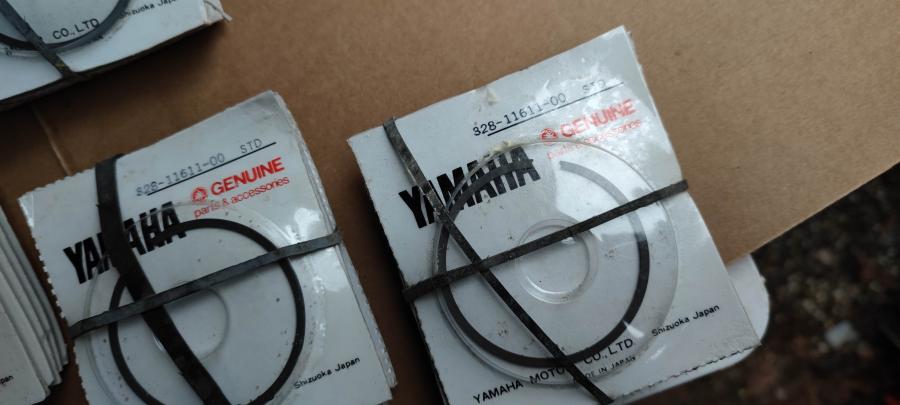 328-11611-00 TZ350 Kolben-Ringe piston-rings TD3 TR3
