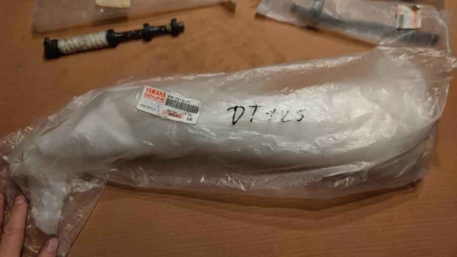 3FW-23136-71 DT125R 3RM Gabelrohr Tauchrohr R outer fork-tube rhs