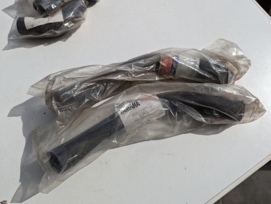 409-12477-00 409-12481-00 TZ750A-B radiator cooler-pipe Kuehlwasser-Leitung -Schlauch