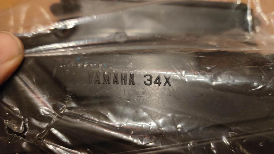 4AN-E4421-00 DT80LC2 53V 4ED 34X-14421-00 DT125LC Luftfilterkasten-Deckel airbox-cover