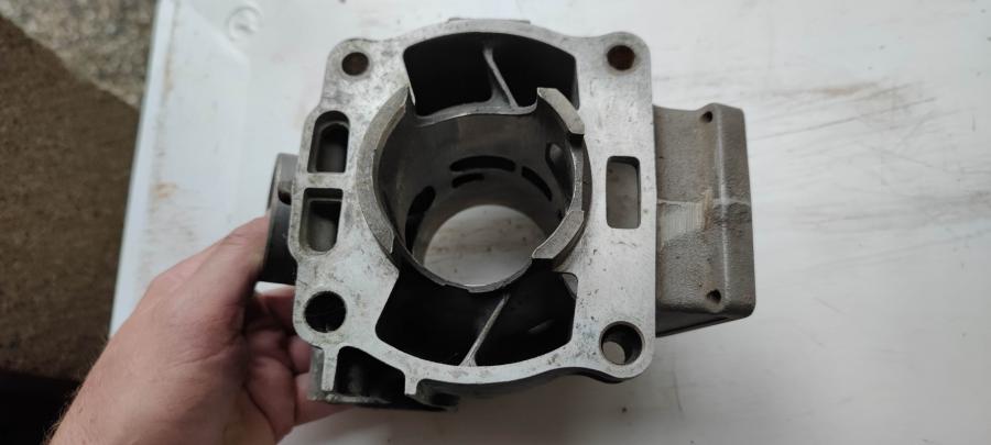 4DA-11311-00 YZ250 92- Zylinder cylinder