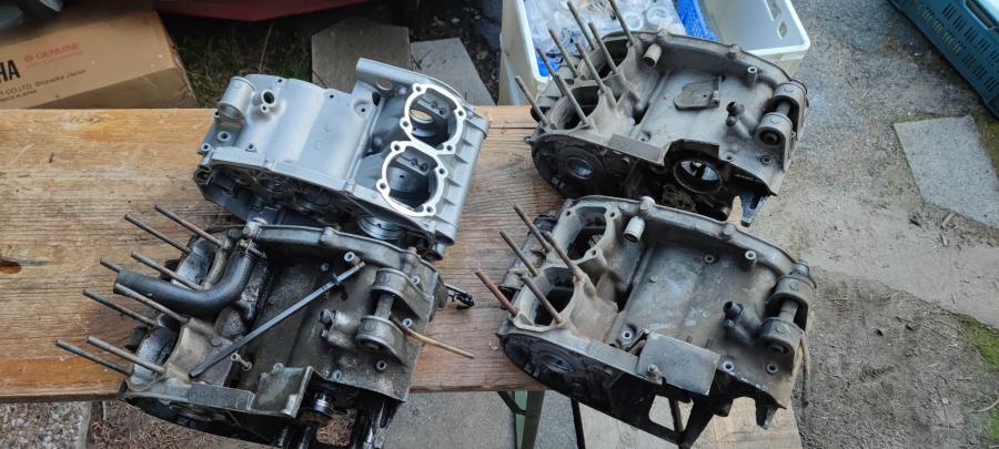 4L0 RD350LC 4L1 RD250LC Kurbelgehaeuse engine-housing crank-case