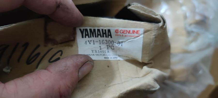 4V1-16300-01 YZ80H Kupplung CLUTCH