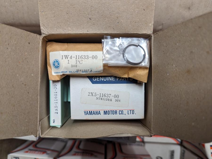 A27 2x5-11631 -11637 -11638 YZ400 1979 Kolben-Kits piston-sets