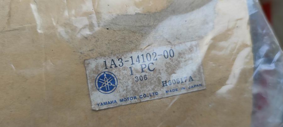 1a3-14102-00 RD400 Vergaser R carburetor rhs