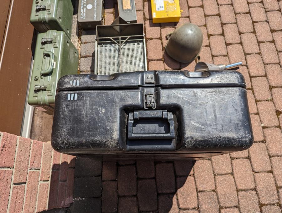 Technorama HI Armee-Zeug NL