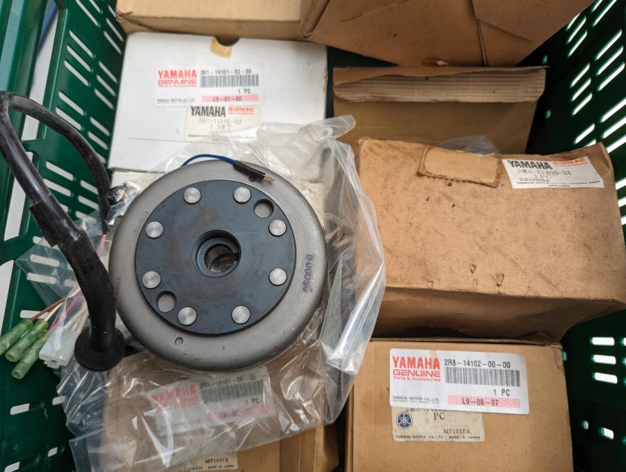 2R8-81400-51 Lima Generator RD250 1A2