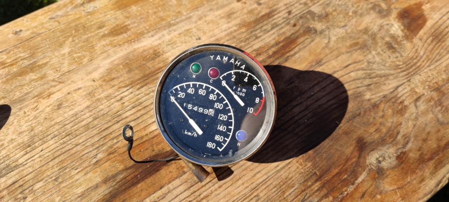YDS3 YDS5 YR1 YR2 YM1 YM2 Instrumente DZM SPEEDO- TACHO- REV-meter