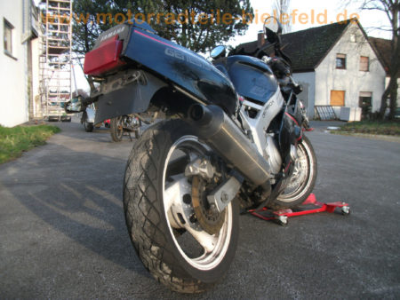 Yamaha FZR 600 3HE schwarz grau Doppel Scheinwerfer crash Motor OK 29