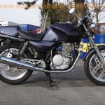 Honda XBR 500 PC15 lila Koffer Traeger Sitz Abdeckung Chomstar Raeder 8