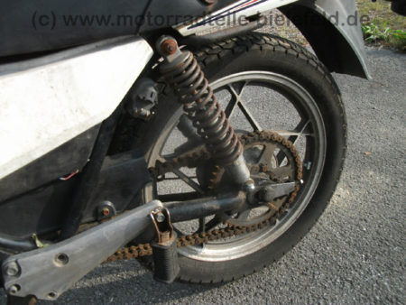 Suzuki GSX 400 S GK53C weiss rot Wrack wie GSX 250 400 E S GK51C GK53B 49