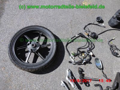 normal Honda CBR125R JC34 rot Sturz plus Teile Ersatzteile parts spares spare parts ricambi repuestos wie JC39 12