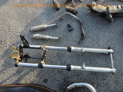 normal Yamaha RX80SE 12N Chopper Ersatzteile spare parts 21