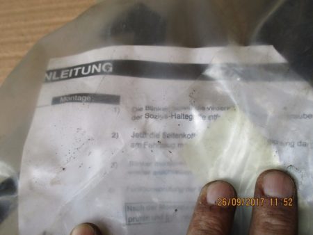 Suzuki GSF600 Bj99 Seitenträger 4