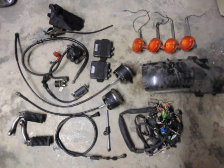 Suzuki GN125 Restteile 60