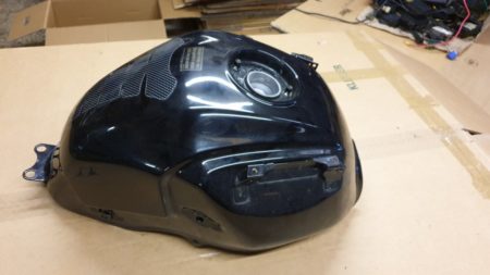 Kawasaki KLE650A Versys Benzintank 9