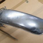 Kawasaki Z400 K4 Kotfluegel vorne 4