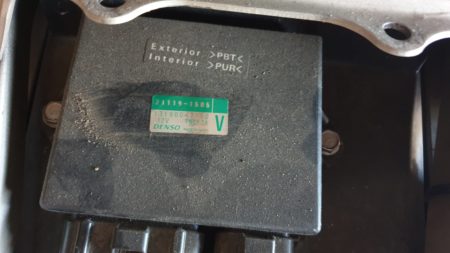 Kawasaki ZX 9R ZX900C 104