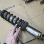 Diverse Kawasaki Yamaha Honda Federbeine 58