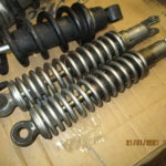 Diverse Kawasaki Yamaha Honda Federbeine 6