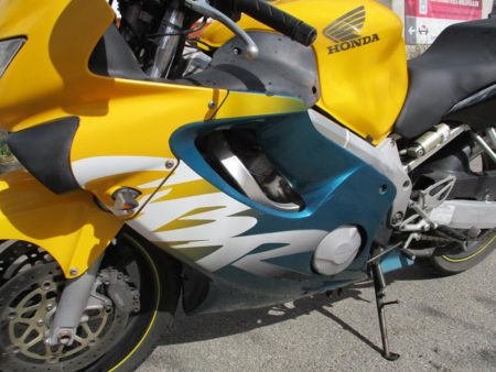 Honda CBR600F PC35 Sport Tourer 98PS original unverbastelt tuerkis gelb 18 Copy