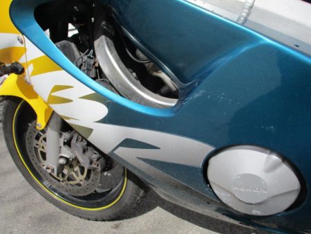 Honda CBR600F PC35 Sport Tourer 98PS original unverbastelt tuerkis gelb 38 Copy