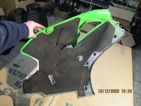 Kawasaki ZX750J Seitenverkleidung Links 10