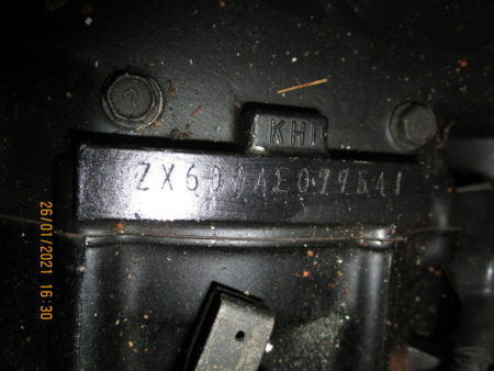 Kawasaki GPZ 600R ZX600A Motor 2 rotated