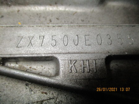 Kawasaki ZXR750 ZX750j Motor 16