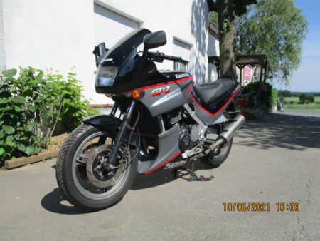 Kawasaki GPZ500S EX500A schwarz grau 60PS 3