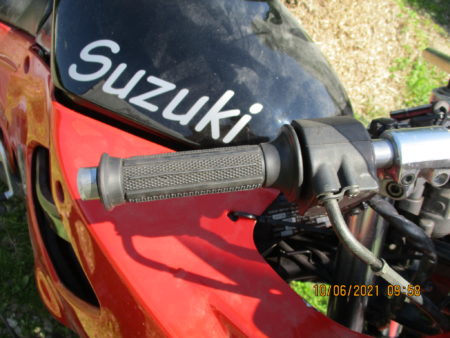 Suzuki GSX600F GN72B Oldtimer rot schwarz 27