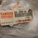 34X 23435 00 98 DT125LC 10V 2AJ 35A 35E 57U 1HR 35A Gabelbruecke upper fork handle crown 3