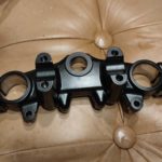 34X 23435 00 98 DT125LC 10V 2AJ 35A 35E 57U 1HR 35A Gabelbruecke upper fork handle crown 4