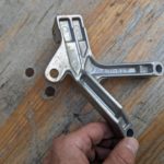 Ersatzteile Yamaha YZF600R Thundercat FZR600R Fussrastentraeger footpeg-bracket 4JH 2742L 10 YZF600R Thundercat FZR600R Fussrastentraeger footpeg bracket 1