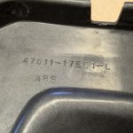 Suzuki GSXR1100W GU75C Rahmen Verkleidung Blende side cover 47511 17E01 R 47611 17E01 L 24