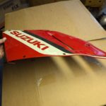 Ersatzteile Suzuki GSXR750 J-K Seiten-Verkleidung side-cover VR Ersatzteile Suzuki GSXR750 J-K Seiten-Verkleidung side-cover VR Suzuki GSXR750 J K Seiten Verkleidung side cover VR 94431 17c0 14